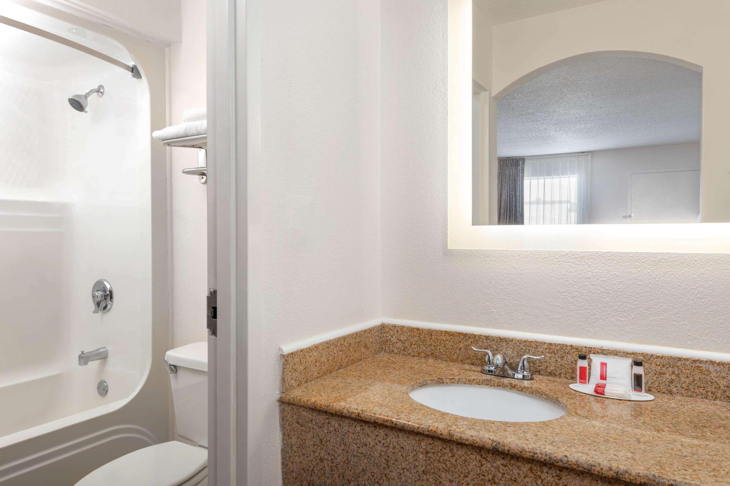 Howard Johnson By Wyndham Rock Hill Ngoại thất bức ảnh